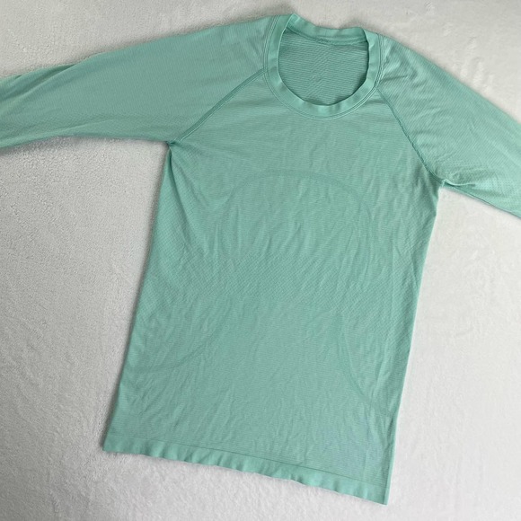 Lululemon Swifly Tech Long-Sleeve Shirt- 8 - Picture 3 of 11